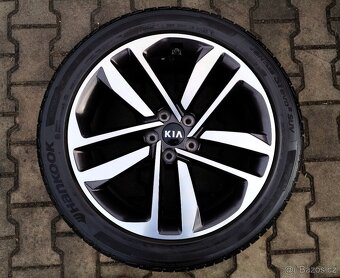 Alu kola originál Kia Sportage 5x114,3 R19 PĚKNÁ SADA - 2