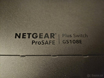 8x GbE switch Netgear GS108E - 2