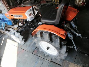 Prodám KUBOTA B 6000 - nový motor. - 2