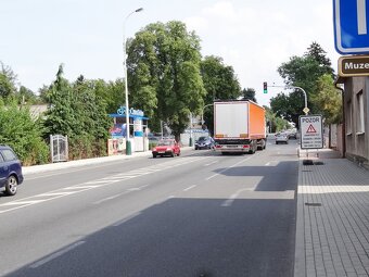 Pronájem obchodu s výlohou 78m2, Říčany Černokostelecká - 2