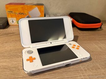 Nintendo New 2DS XL + 3 hry a příslušenství - 2