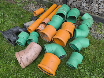 Zbylý kanalizační materiál - 2