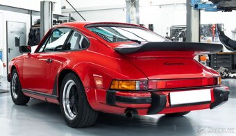 Porsche 911 3.2 Carrera z roku 1987 - 2