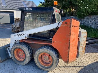 Smykový nakladač BOBCAT Scat Trak 1300HD Kubota - 2