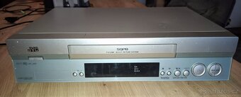 VHS videopřehrávač JVC HR-J681 - 2