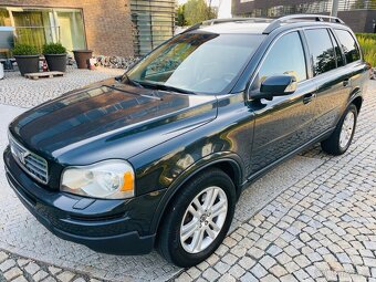 Volvo XC90 2.4 D5 AUT 1.MAJITEL 7 MÍST KAMERA TAŽNÉ SERVISKA - 2