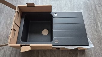 Nový granitový dřez vč. flexi baterie a sifonu - černý - 2