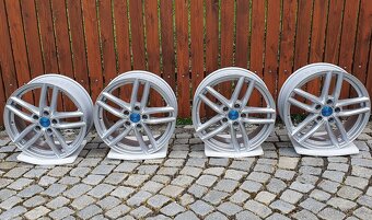 NOVÉ,NEPOUŽITÉ ALU 7J x 17 ET40 a ALU 7J x 17 ET45 2.750Kč - 2