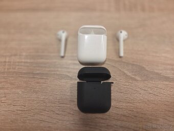 Apple AirPods 1. generace - 2