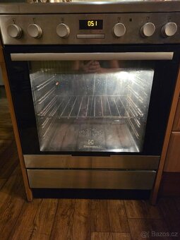 Prodám sporák Electrolux - 2