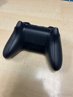 Microsoft Xbox Series S/X Controller - 2
