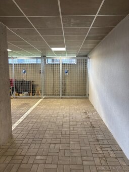 Pronájem Garáže - 2