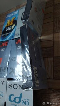8 x VHS KAZETY - 2
