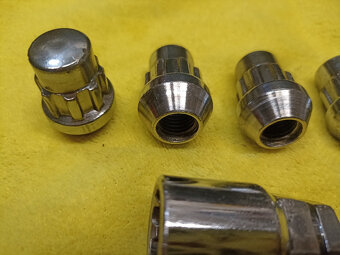 Bezpečnostní matice 12x1,5 - 2