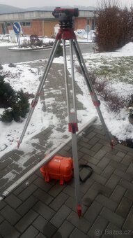 Nivelační přístroj Pentax AP-230 - 2