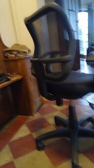 Kancelářská židle - 2