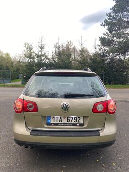 Volkswagen Passat - 2