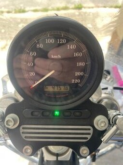 Harley Davidson XL883 - 2