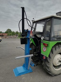Štípačka za traktor - 2