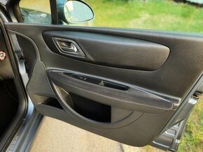 Citroen C4, 2.0 HDI, ve výbavě exclusive - 2