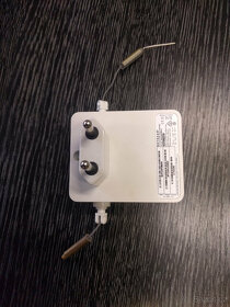 WN3000RPv2 – N300 WiFi Range Extender, poškozený,asi funkční - 2