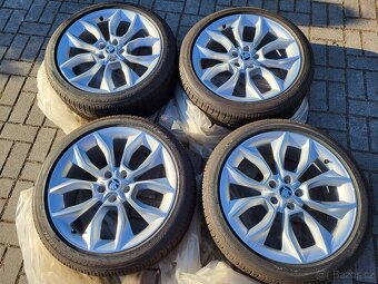 NOVÉ 19" Letní Škoda CRATER Karoq 5x112 8J ET45 225/45/19 - 2