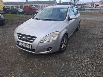 Kia Ceed  1,4 16v  r.v.2007 - 2