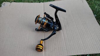 🐟 Rybářský naviják NOVÝ – design černozlatý, CNC klička - 2