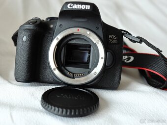 CANON EOS 750D - 2