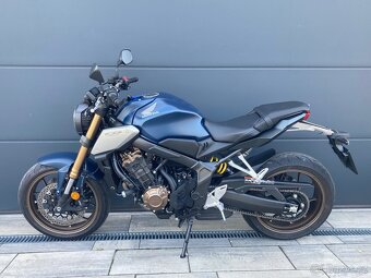 Honda CB650R CZ - 2