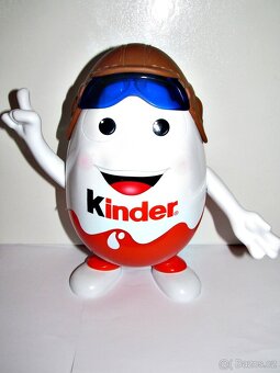 Kinder maxi vejce figurka Pilot, Ferrero dóza. - 2