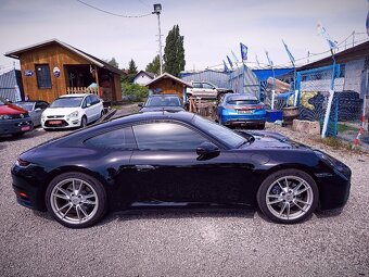 Porsche 911 Carrera 4 Coupé 911/992 ČR - 2