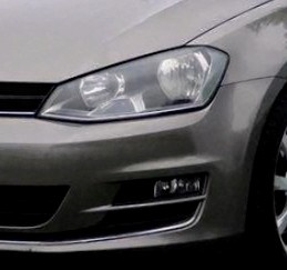PŘEDNÍ SVĚTLA - GOLF 7 - 1700 KČ ZA OBĚ - 2