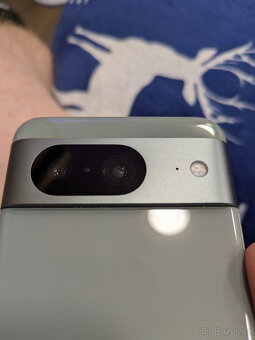 Google Pixel 8 - šedý - 2