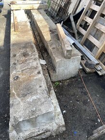 Prodám železobeton průvlak L 2.ks délka 5,25m - 2