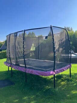 Prodám zahradní trampolínu 244 x 427 - 2