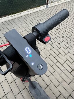 Elektrokoloběžka Xiaomi scooter pro - 2