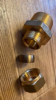 Šroubení svěrné Cu15mmx 3/4” vnější - 2