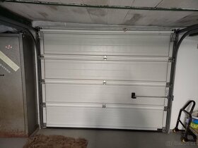 prodám sekční garáž vrata - 2