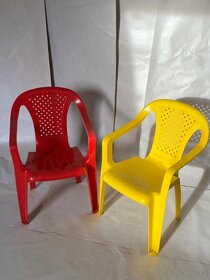 Ikea - detsky stolecek se zidlickami - 2