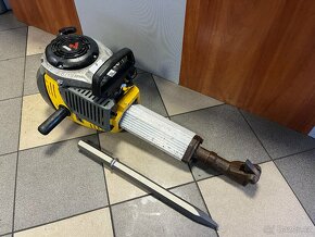 Motorové kladivo sbiječka Wacker Neuson BH55 rw, Atlas Copco - 2
