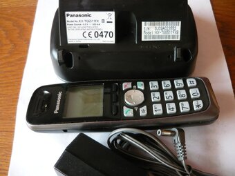 Bezdrátový telefon Panasonic KX-TG6511FXB - 2