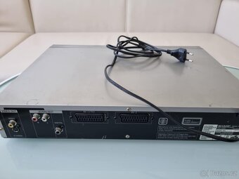 Sharp DV-740 - 2