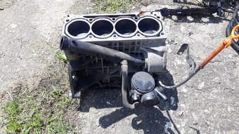 vw golf 6 1.4 16v 59 kw - 2