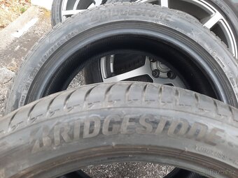 235/45R20 Bridgestone - 2
