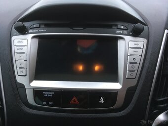 hyundai ix 35 autorádio LCD - 2