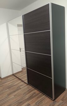 Ikea velka šatní skříň - jak nova - 2