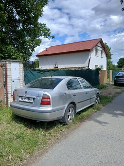 Škoda 1 Octavia 1.8t benzín - 2