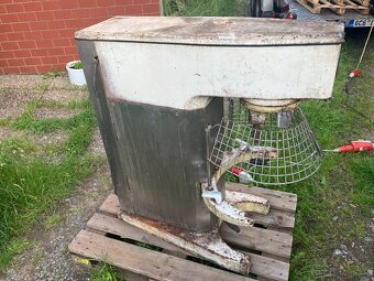 Robot Alba RE 22 rok 1997, část v nerezu - 2
