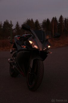 Yamaha YZF-R125 (2013) - 2